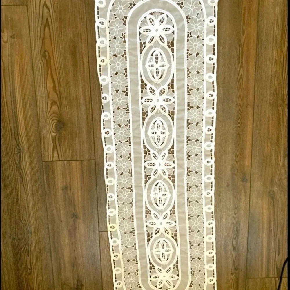 Elegant White Lace Table Runner